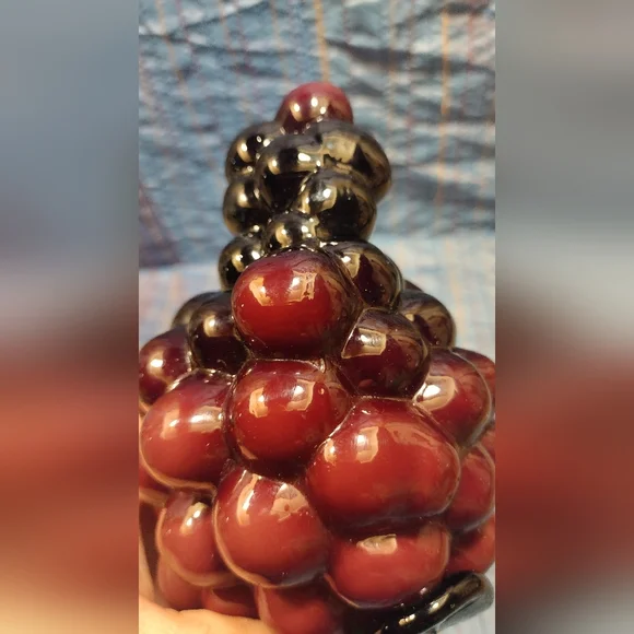 Blown Glass Cluster Of Grapes Red/Purple/Green - Picture 7 of 7